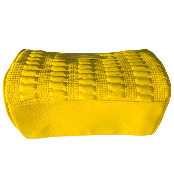 NEW Elizabeth Arden Sunshine Yellow Barrel Style Makeup Bag Large Cosmetic Case - Picture 4 of 11